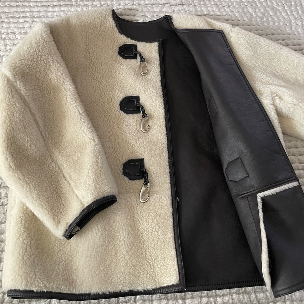 Korea by We Are Shearling Jacket Wool blend Teddy Double Sided One Size - Picture 11 of 16